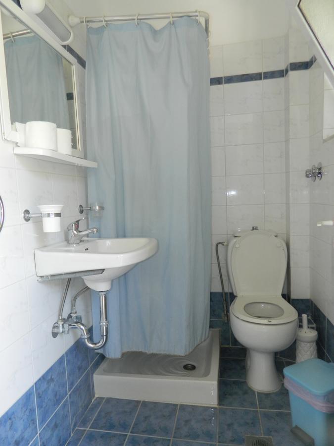 أيّا إفيميا Logara'S Apartments المظهر الخارجي الصورة